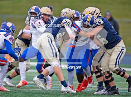 Thumbnail 2 in East St. Louis @ Lemont (IHSA Class 6A Quarterfinal) photogallery.