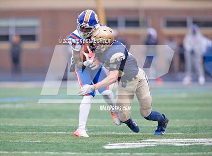 Thumbnail 2 in East St. Louis @ Lemont (IHSA Class 6A Quarterfinal) photogallery.