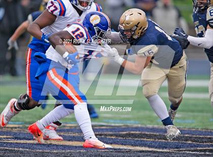 Thumbnail 3 in East St. Louis @ Lemont (IHSA Class 6A Quarterfinal) photogallery.