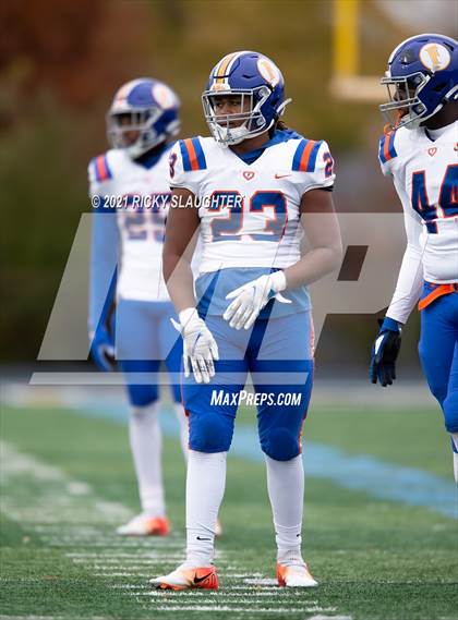 Thumbnail 1 in East St. Louis @ Lemont (IHSA Class 6A Quarterfinal) photogallery.
