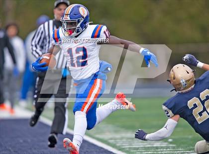 Thumbnail 3 in East St. Louis @ Lemont (IHSA Class 6A Quarterfinal) photogallery.
