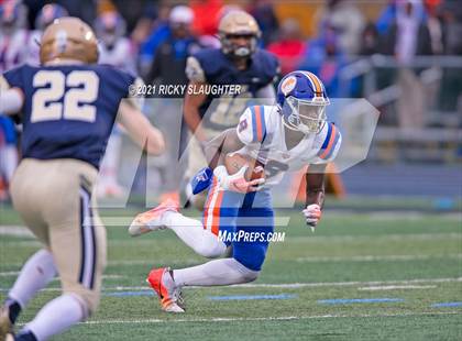 Thumbnail 2 in East St. Louis @ Lemont (IHSA Class 6A Quarterfinal) photogallery.