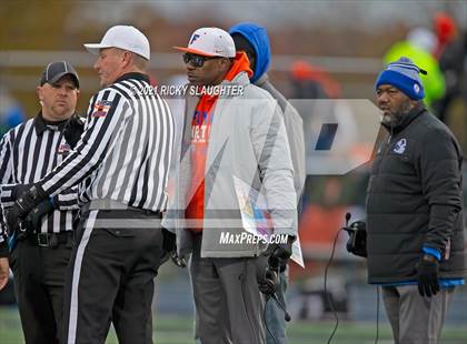 Thumbnail 2 in East St. Louis @ Lemont (IHSA Class 6A Quarterfinal) photogallery.