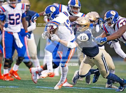 Thumbnail 3 in East St. Louis @ Lemont (IHSA Class 6A Quarterfinal) photogallery.