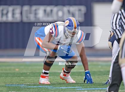 Thumbnail 2 in East St. Louis @ Lemont (IHSA Class 6A Quarterfinal) photogallery.