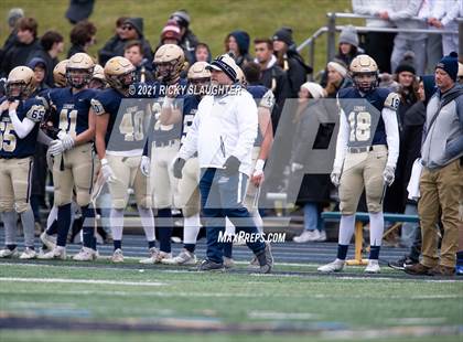 Thumbnail 2 in East St. Louis @ Lemont (IHSA Class 6A Quarterfinal) photogallery.