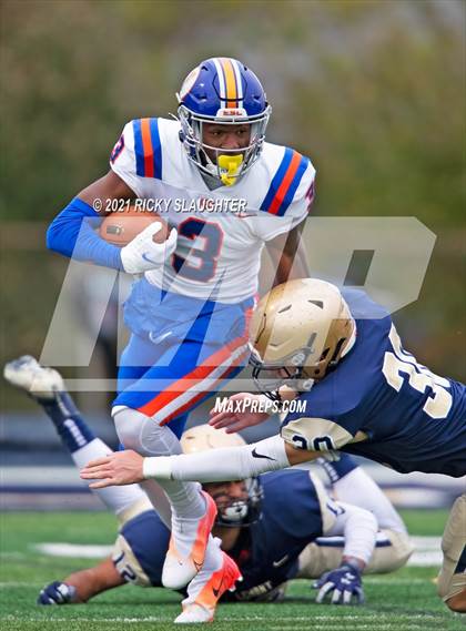 Thumbnail 1 in East St. Louis @ Lemont (IHSA Class 6A Quarterfinal) photogallery.