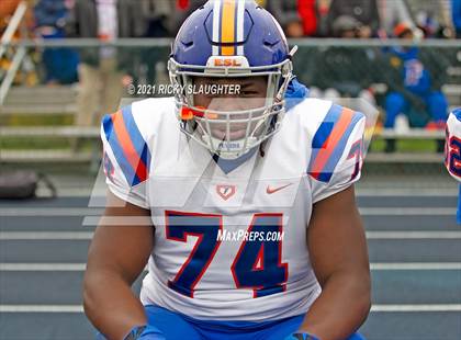 Thumbnail 2 in East St. Louis @ Lemont (IHSA Class 6A Quarterfinal) photogallery.