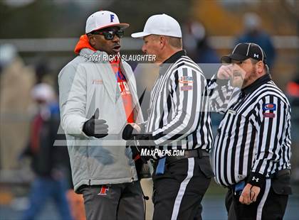 Thumbnail 1 in East St. Louis @ Lemont (IHSA Class 6A Quarterfinal) photogallery.