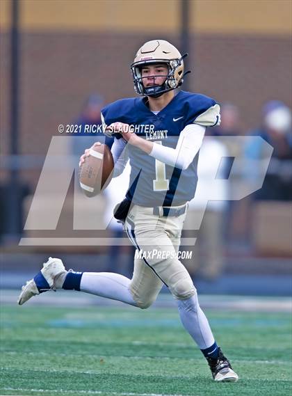 Thumbnail 1 in East St. Louis @ Lemont (IHSA Class 6A Quarterfinal) photogallery.