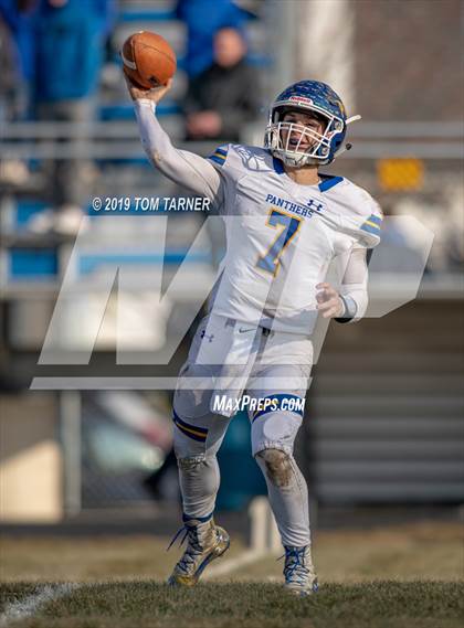 Thumbnail 1 in Paxton-Buckley-Loda @ Princeton (IHSA 3A Quarterfinal Playoff) photogallery.