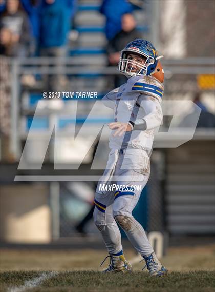 Thumbnail 3 in Paxton-Buckley-Loda @ Princeton (IHSA 3A Quarterfinal Playoff) photogallery.