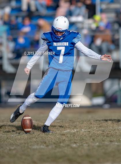 Thumbnail 2 in Paxton-Buckley-Loda @ Princeton (IHSA 3A Quarterfinal Playoff) photogallery.