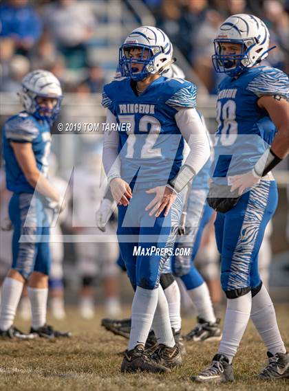 Thumbnail 2 in Paxton-Buckley-Loda @ Princeton (IHSA 3A Quarterfinal Playoff) photogallery.