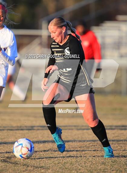 Thumbnail 1 in Laney @ Croatan photogallery.