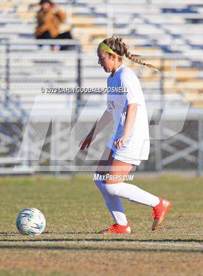 Thumbnail 2 in Laney @ Croatan photogallery.