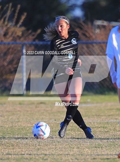 Thumbnail 2 in Laney @ Croatan photogallery.