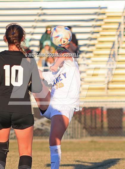 Thumbnail 2 in Laney @ Croatan photogallery.