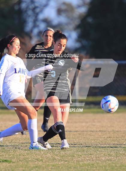 Thumbnail 2 in Laney @ Croatan photogallery.