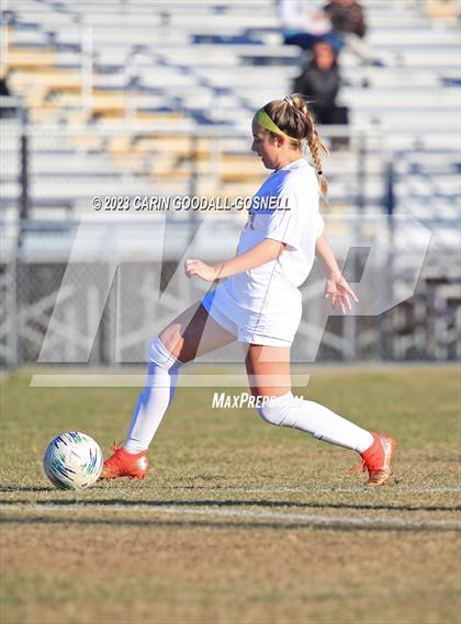 Thumbnail 3 in Laney @ Croatan photogallery.