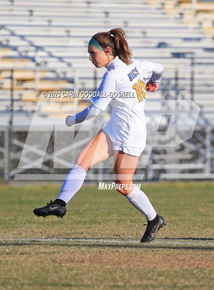 Thumbnail 2 in Laney @ Croatan photogallery.