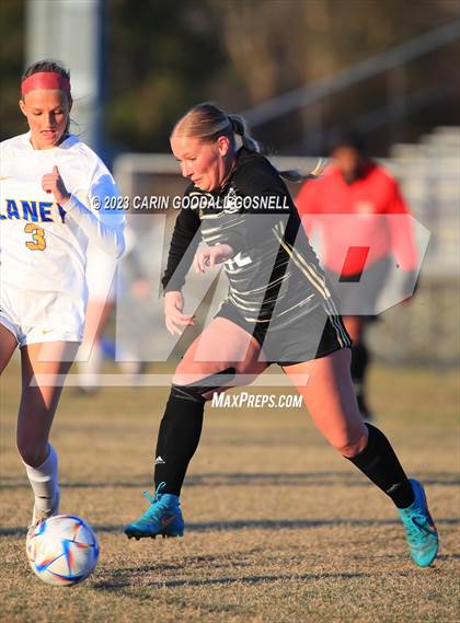 Thumbnail 2 in Laney @ Croatan photogallery.