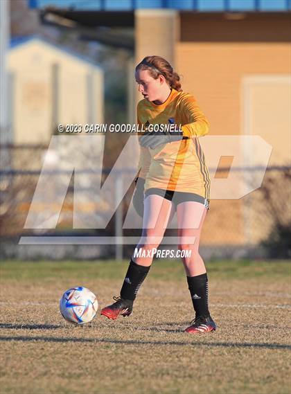 Thumbnail 3 in Laney @ Croatan photogallery.