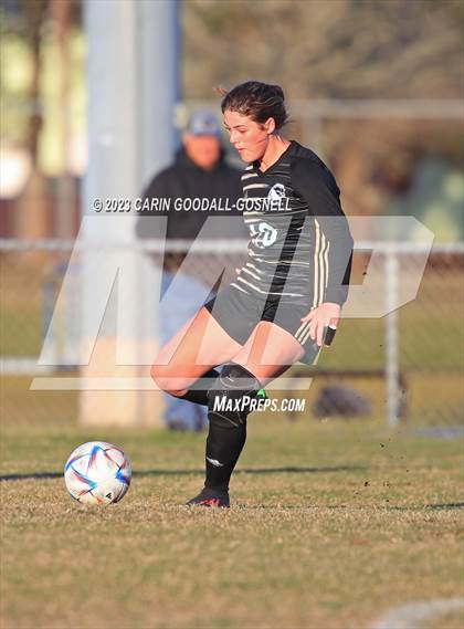Thumbnail 3 in Laney @ Croatan photogallery.
