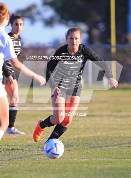 Thumbnail 3 in Laney @ Croatan photogallery.