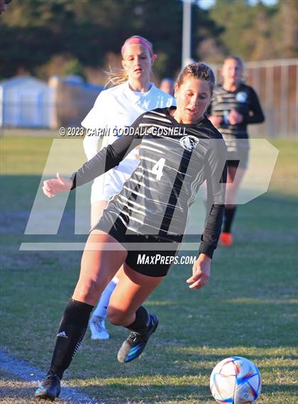 Thumbnail 3 in Laney @ Croatan photogallery.