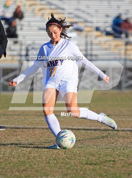 Thumbnail 3 in Laney @ Croatan photogallery.