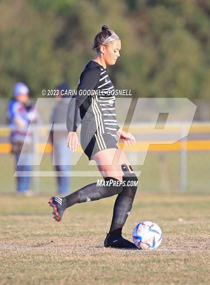 Thumbnail 2 in Laney @ Croatan photogallery.