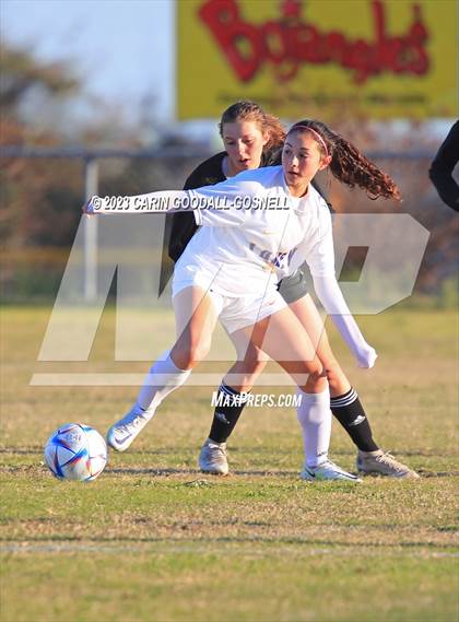 Thumbnail 3 in Laney @ Croatan photogallery.