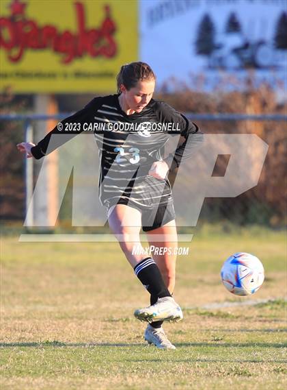 Thumbnail 1 in Laney @ Croatan photogallery.