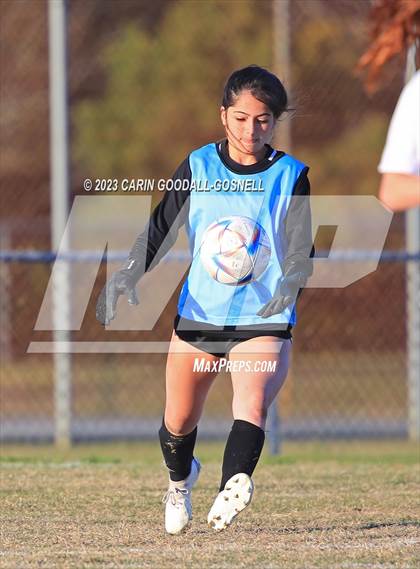 Thumbnail 2 in Laney @ Croatan photogallery.