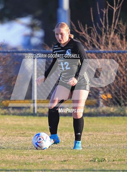 Thumbnail 3 in Laney @ Croatan photogallery.