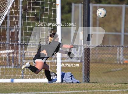 Thumbnail 3 in Laney @ Croatan photogallery.