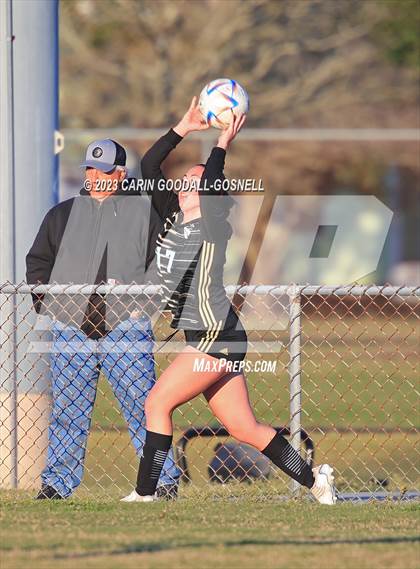 Thumbnail 3 in Laney @ Croatan photogallery.
