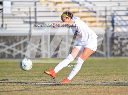 Thumbnail 2 in Laney @ Croatan photogallery.