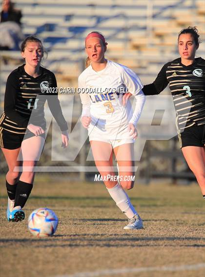 Thumbnail 2 in Laney @ Croatan photogallery.