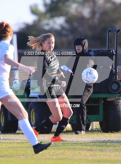 Thumbnail 2 in Laney @ Croatan photogallery.