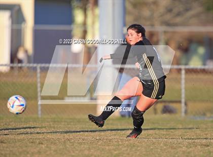 Thumbnail 2 in Laney @ Croatan photogallery.