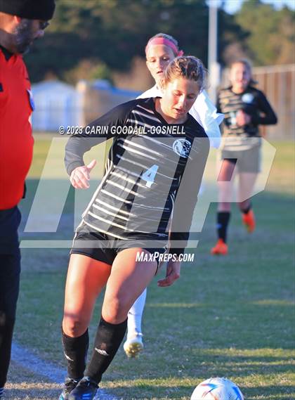 Thumbnail 2 in Laney @ Croatan photogallery.