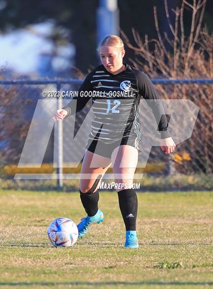 Thumbnail 2 in Laney @ Croatan photogallery.