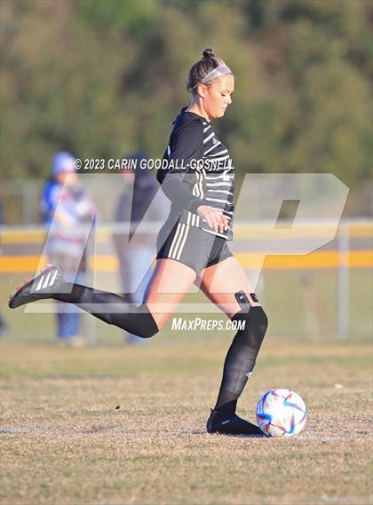 Thumbnail 1 in Laney @ Croatan photogallery.