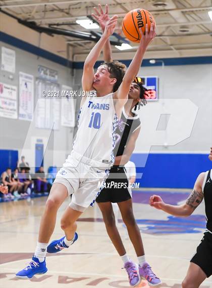 Thumbnail 1 in Shadow Hills @ Valley Christian (Valley Christian Boys Basketball Thanksgiving Tournament)  photogallery.