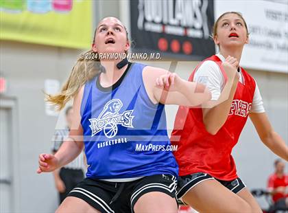 Thumbnail 3 in Fishers vs Hamilton Southeastern (Mojo Up)  photogallery.
