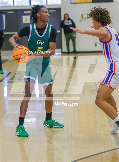 Thumbnail 3 in Riverwood vs. Greenforest (OTR Hoops:  Thanksgiving Showcase) photogallery.