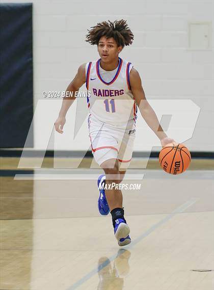 Thumbnail 3 in Riverwood vs. Greenforest (OTR Hoops:  Thanksgiving Showcase) photogallery.