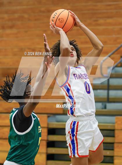 Thumbnail 2 in Riverwood vs. Greenforest (OTR Hoops:  Thanksgiving Showcase) photogallery.